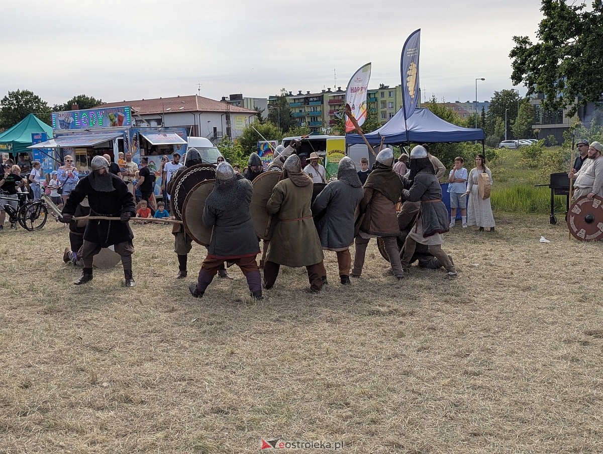 Piknik historyczny na osiedlu Centrum [01.06.2025] - zdjęcie #197 - eOstroleka.pl
