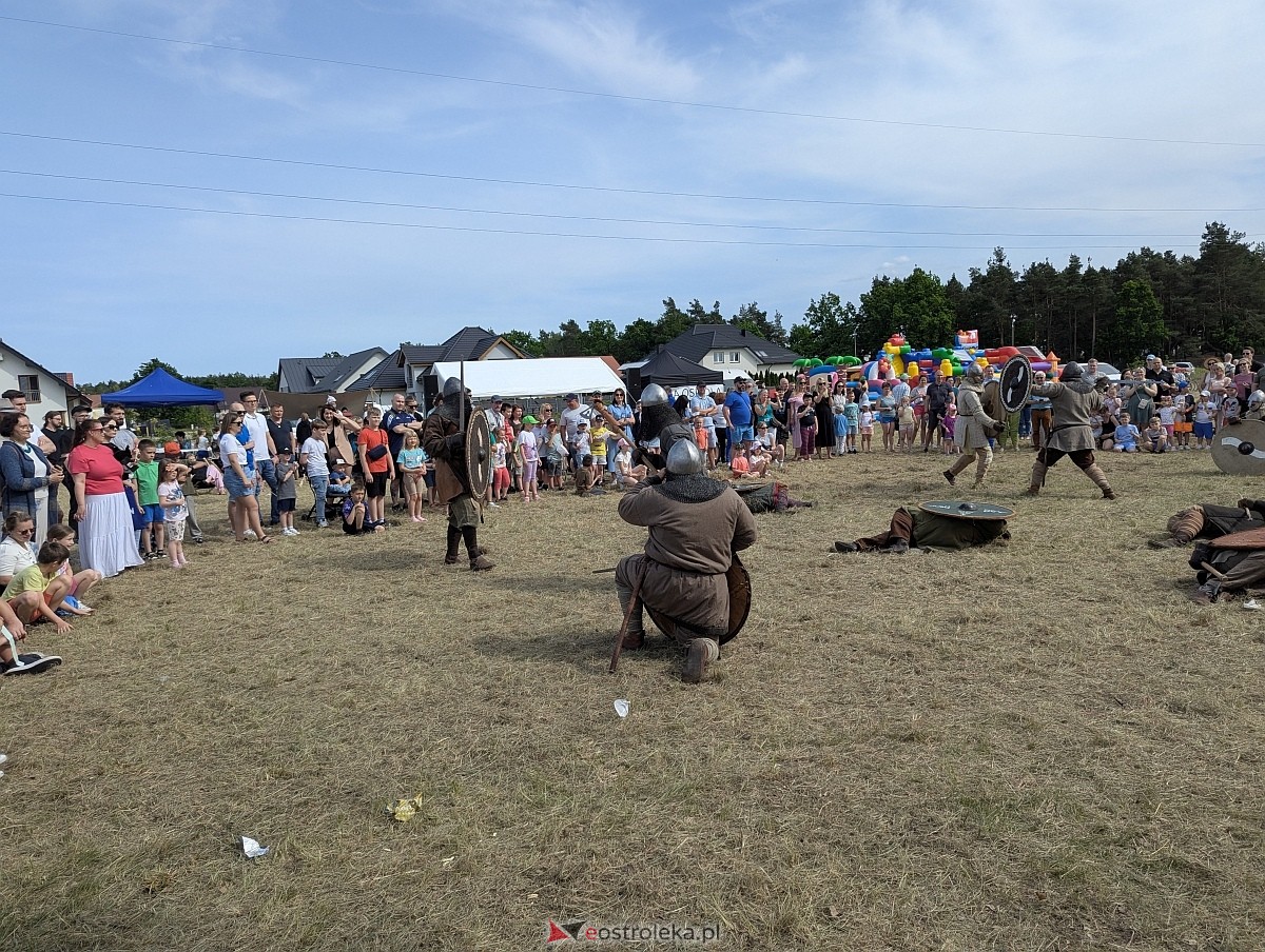 Piknik historyczny na osiedlu Centrum [01.06.2025] - zdjęcie #196 - eOstroleka.pl