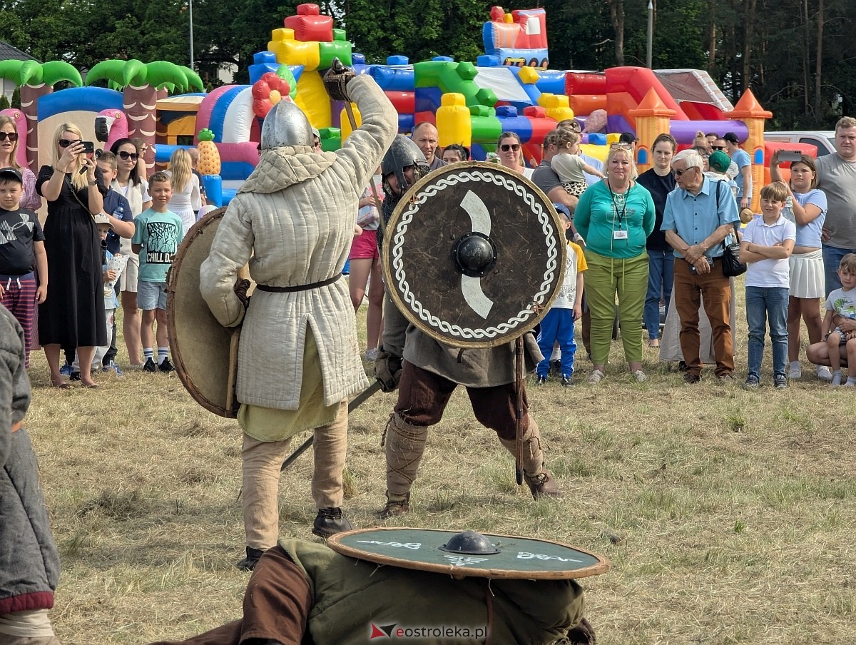 Piknik historyczny na osiedlu Centrum [01.06.2025] - zdjęcie #193 - eOstroleka.pl