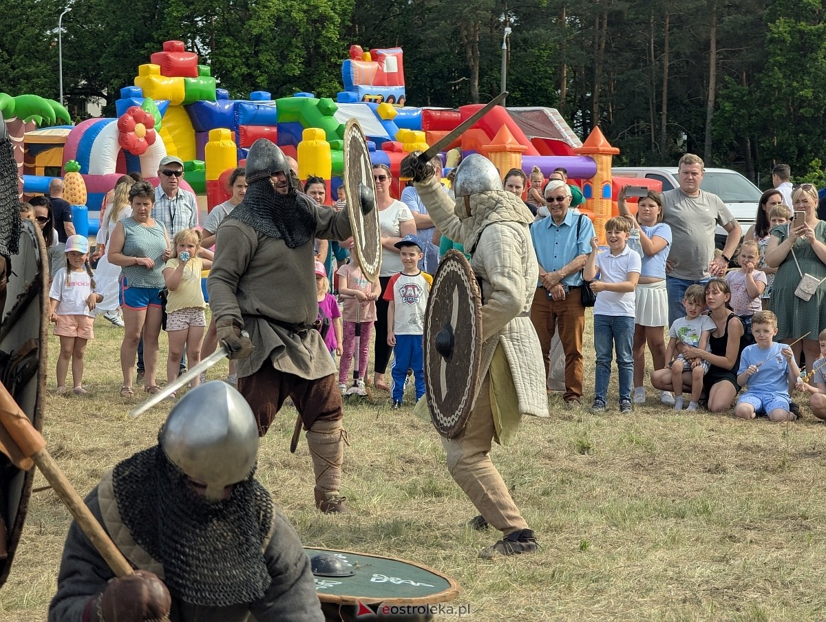 Piknik historyczny na osiedlu Centrum [01.06.2025] - zdjęcie #190 - eOstroleka.pl