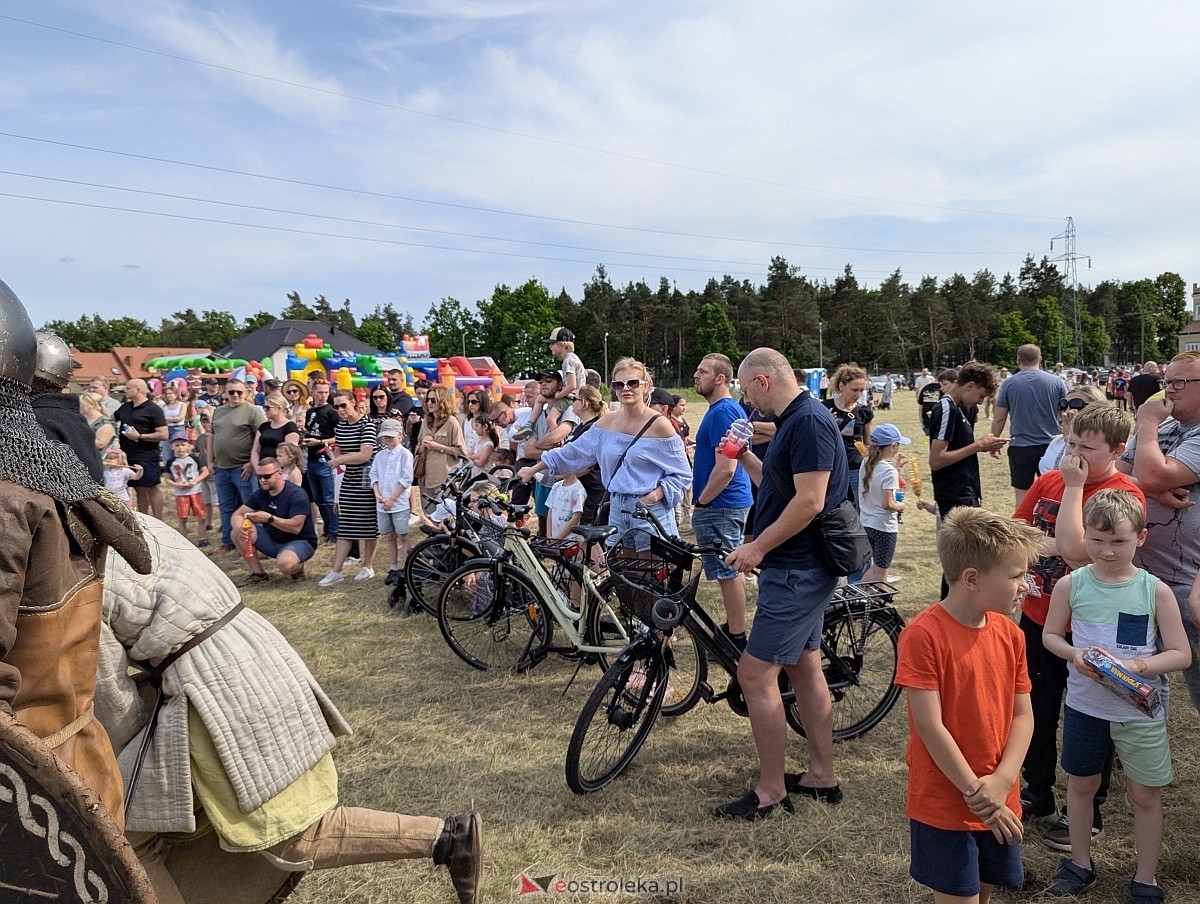 Piknik historyczny na osiedlu Centrum [01.06.2025] - zdjęcie #182 - eOstroleka.pl