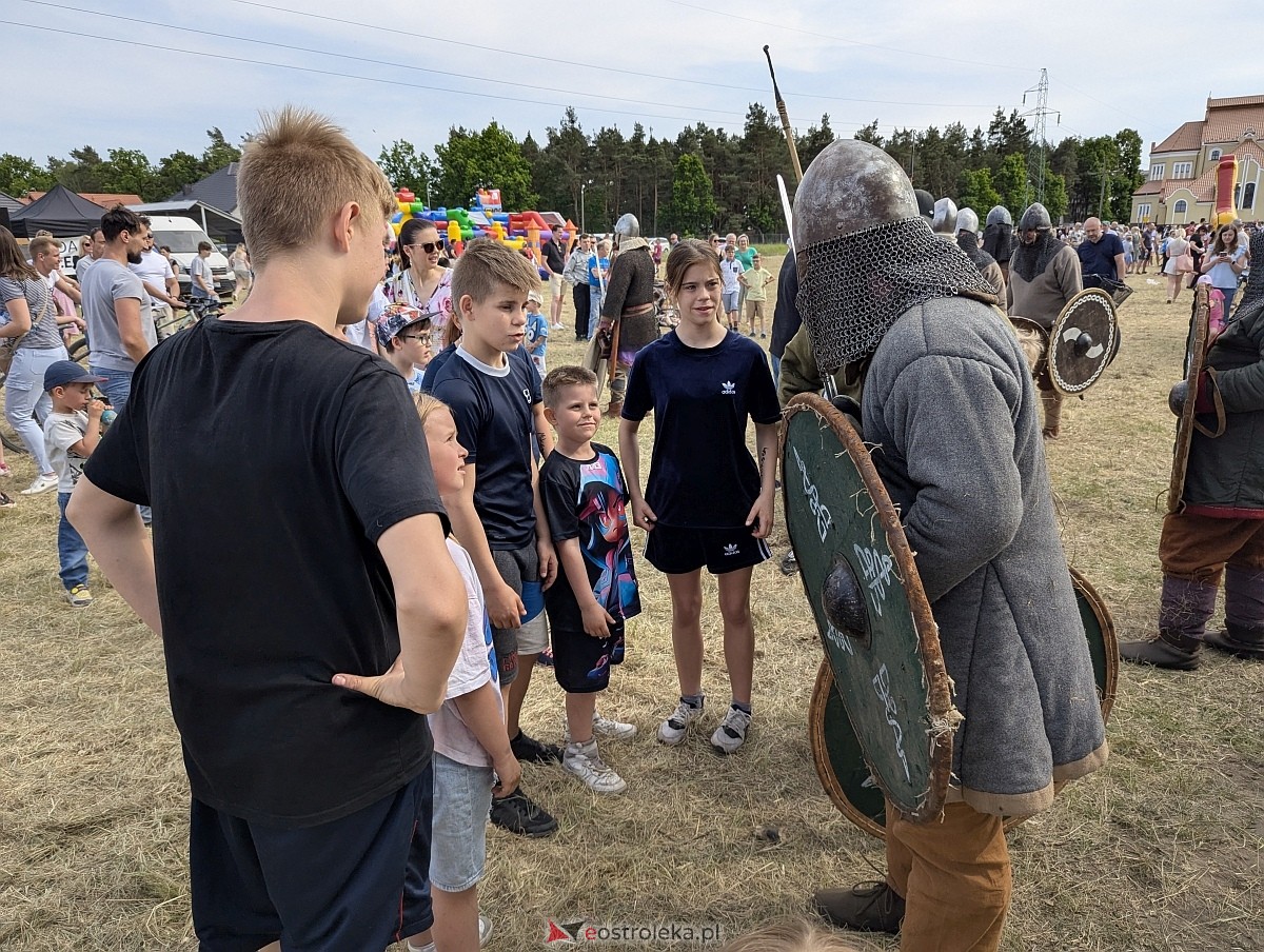Piknik historyczny na osiedlu Centrum [01.06.2025] - zdjęcie #158 - eOstroleka.pl