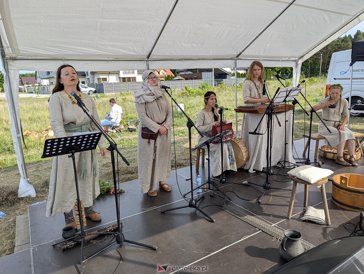 Piknik historyczny na osiedlu Centrum [01.06.2025] - zdjęcie #17 - eOstroleka.pl