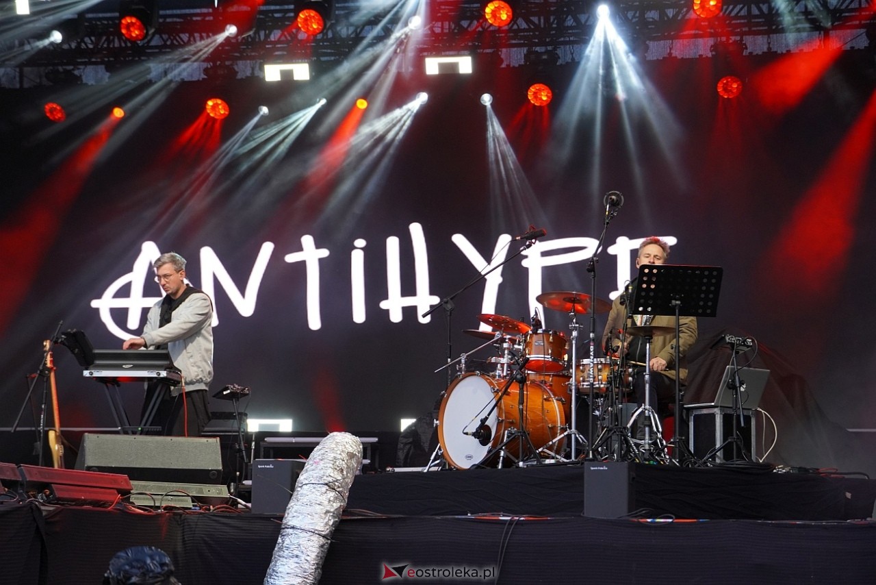 Dni Ostrołęki 2025: Dominik Dudek, Sarius i Pawbeats, Dawid Kwiatkowski [17.05.2025] - zdjęcie #154 - eOstroleka.pl