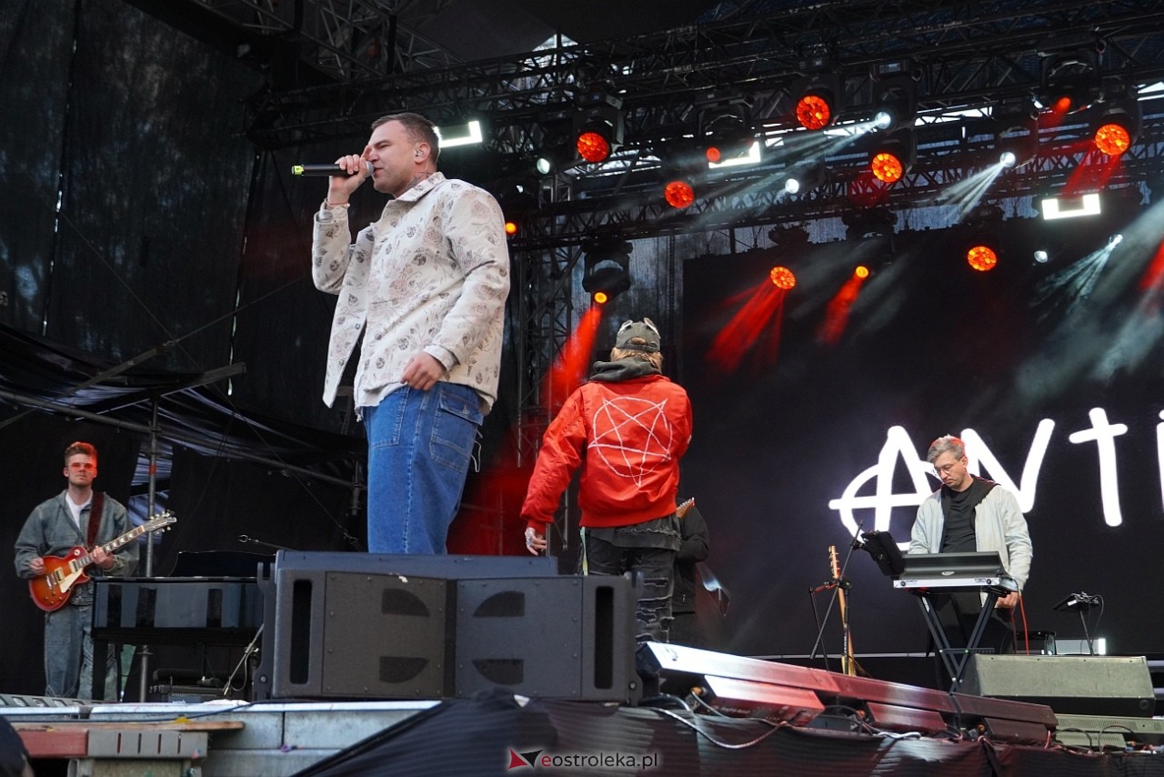 Dni Ostrołęki 2025: Dominik Dudek, Sarius i Pawbeats, Dawid Kwiatkowski [17.05.2025] - zdjęcie #148 - eOstroleka.pl