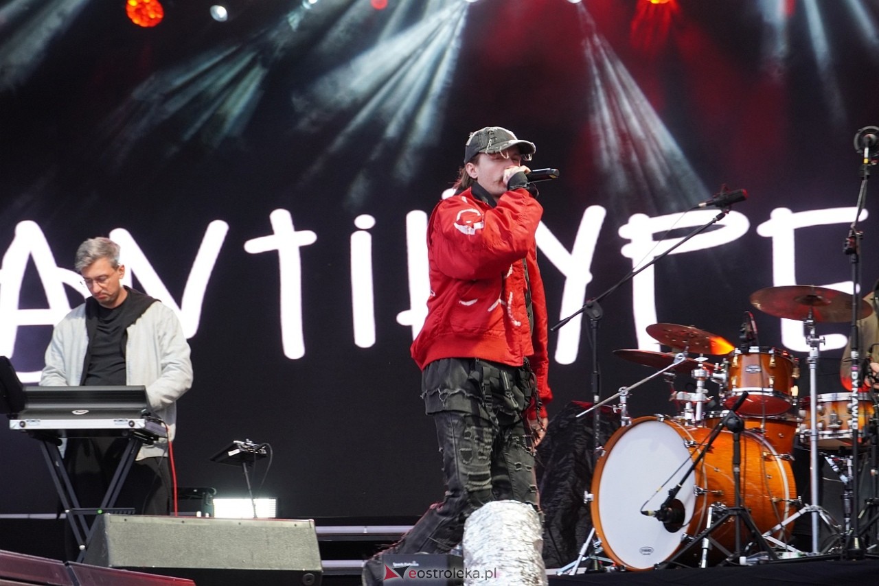 Dni Ostrołęki 2025: Dominik Dudek, Sarius i Pawbeats, Dawid Kwiatkowski [17.05.2025] - zdjęcie #146 - eOstroleka.pl