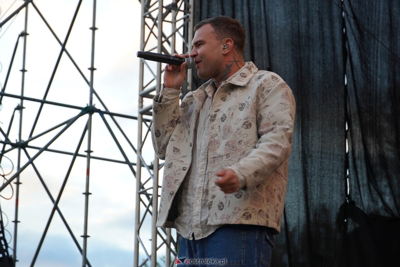 Dni Ostrołęki 2025: Dominik Dudek, Sarius i Pawbeats, Dawid Kwiatkowski [17.05.2025] - zdjęcie #137 - eOstroleka.pl