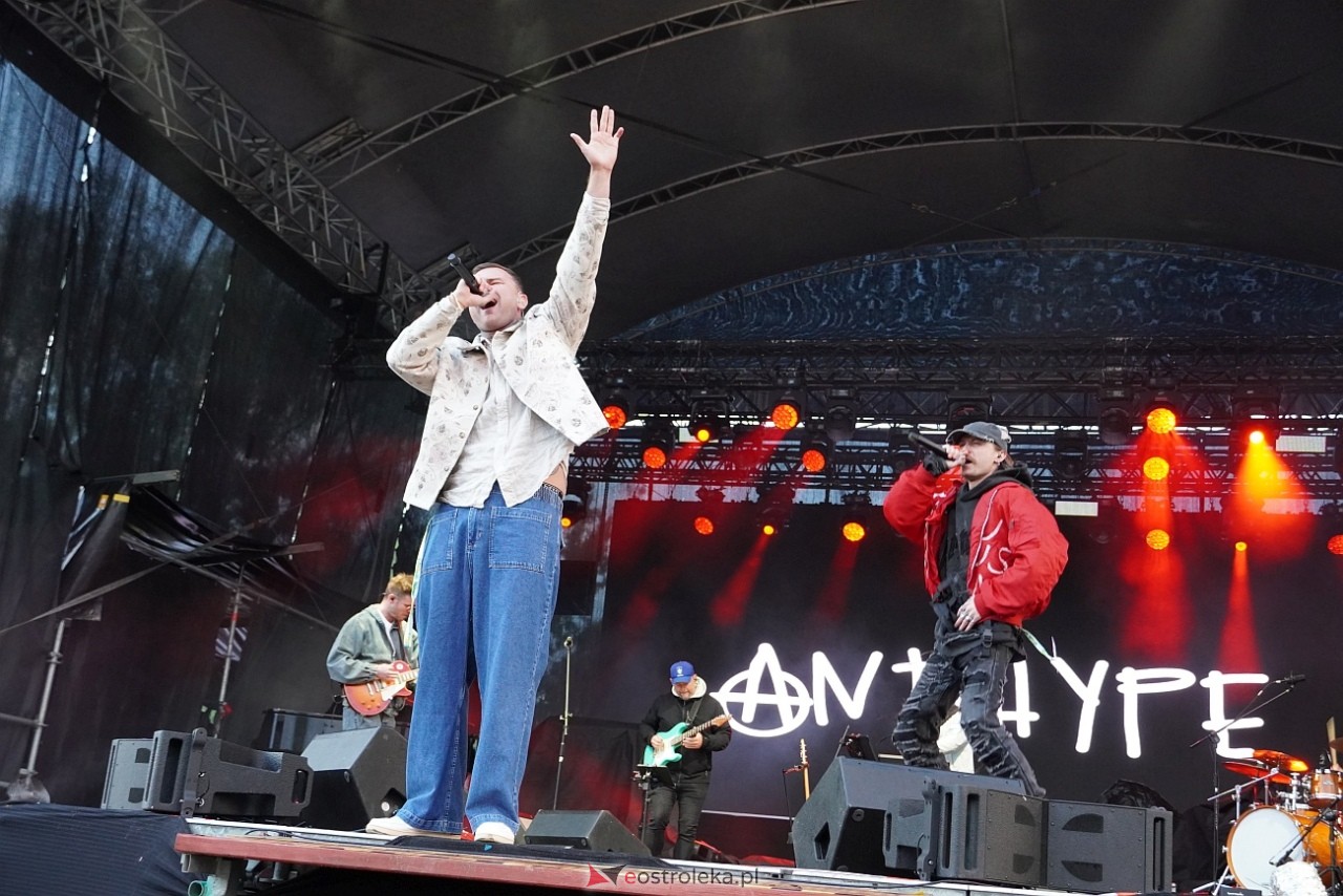Dni Ostrołęki 2025: Dominik Dudek, Sarius i Pawbeats, Dawid Kwiatkowski [17.05.2025] - zdjęcie #134 - eOstroleka.pl