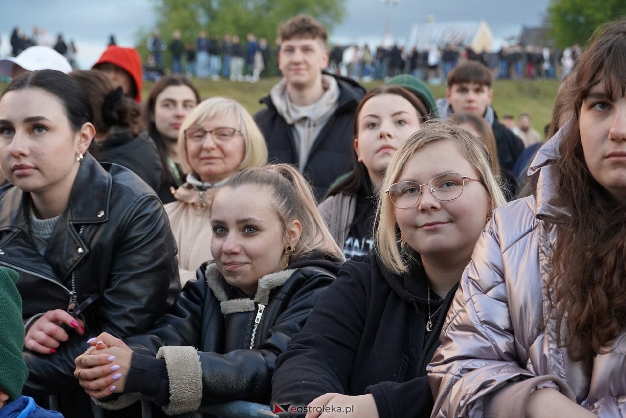 Dni Ostrołęki 2025: Dominik Dudek, Sarius i Pawbeats, Dawid Kwiatkowski [17.05.2025] - zdjęcie #125 - eOstroleka.pl