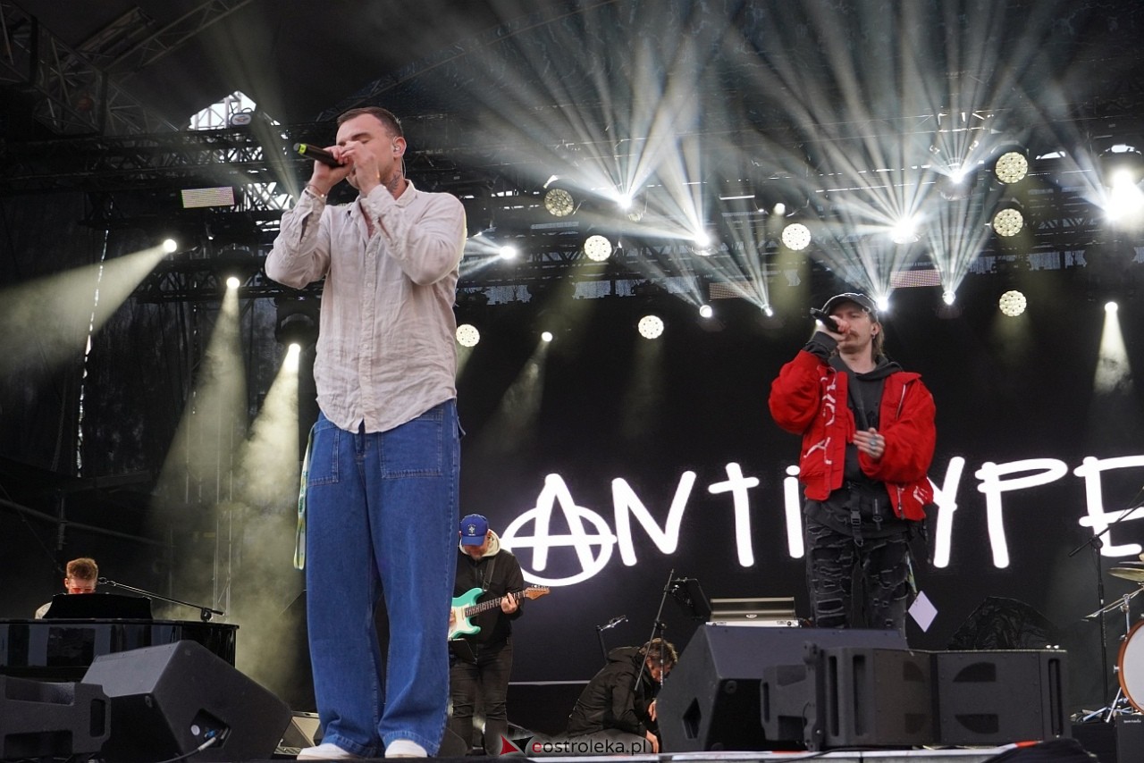 Dni Ostrołęki 2025: Dominik Dudek, Sarius i Pawbeats, Dawid Kwiatkowski [17.05.2025] - zdjęcie #98 - eOstroleka.pl