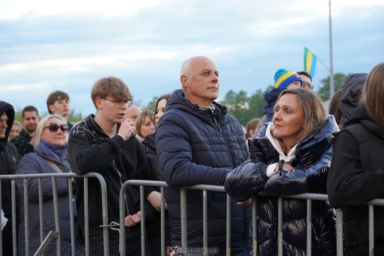 Dni Ostrołęki 2025: Dominik Dudek, Sarius i Pawbeats, Dawid Kwiatkowski [17.05.2025] - zdjęcie #92 - eOstroleka.pl