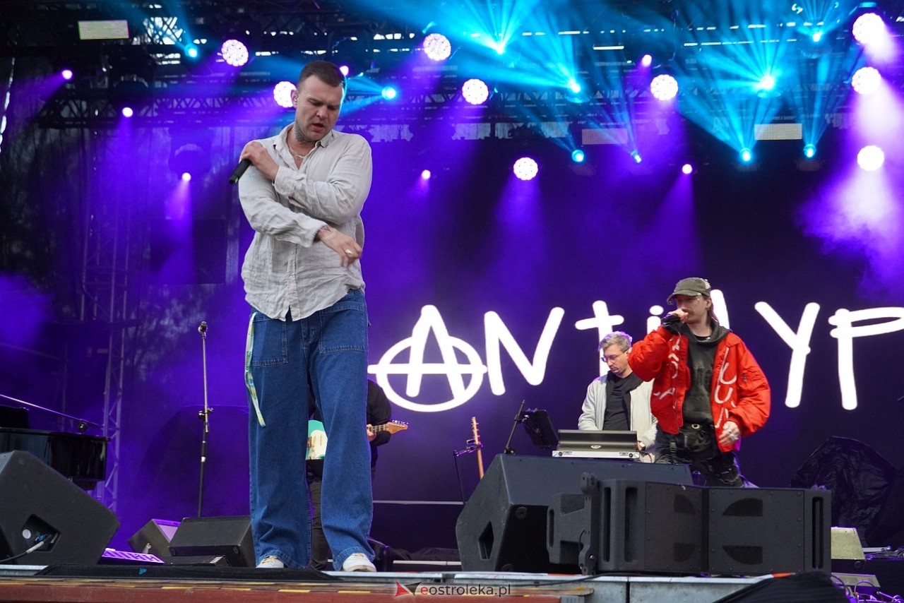 Dni Ostrołęki 2025: Dominik Dudek, Sarius i Pawbeats, Dawid Kwiatkowski [17.05.2025] - zdjęcie #124 - eOstroleka.pl