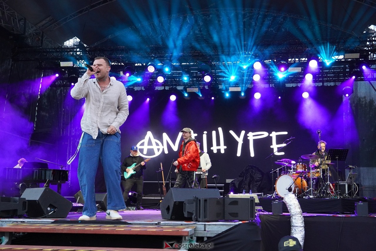 Dni Ostrołęki 2025: Dominik Dudek, Sarius i Pawbeats, Dawid Kwiatkowski [17.05.2025] - zdjęcie #119 - eOstroleka.pl