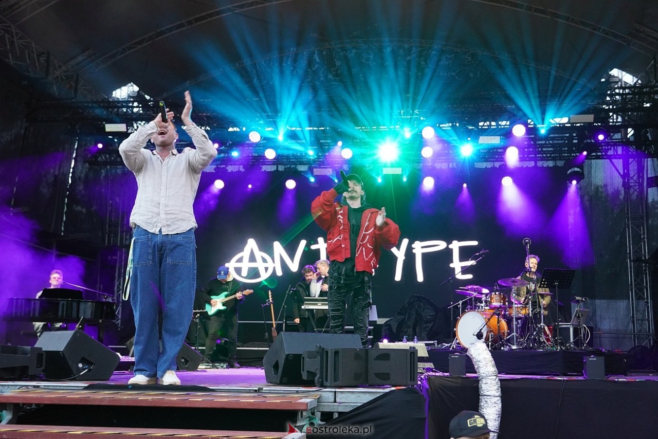 Dni Ostrołęki 2025: Dominik Dudek, Sarius i Pawbeats, Dawid Kwiatkowski [17.05.2025] - zdjęcie #115 - eOstroleka.pl