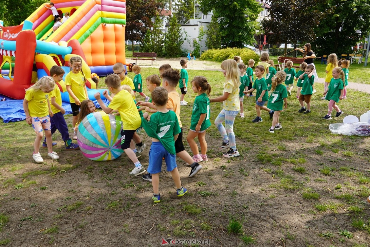Rodzinny Dzień Dziecka w Przedszkolu Miejskim nr 7 [3.06.2025] - zdjęcie #14 - eOstroleka.pl