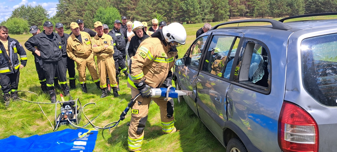 Ćwiczenia OSP w Kuninie [31.05.2025] - zdjęcie #14 - eOstroleka.pl