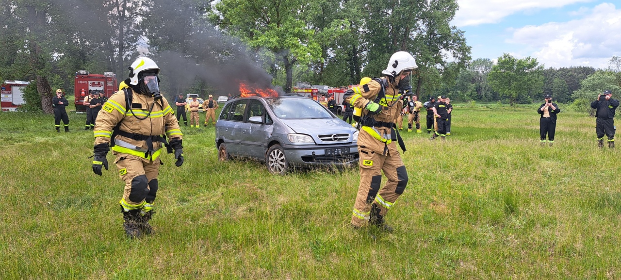 Ćwiczenia OSP w Kuninie [31.05.2025] - zdjęcie #4 - eOstroleka.pl