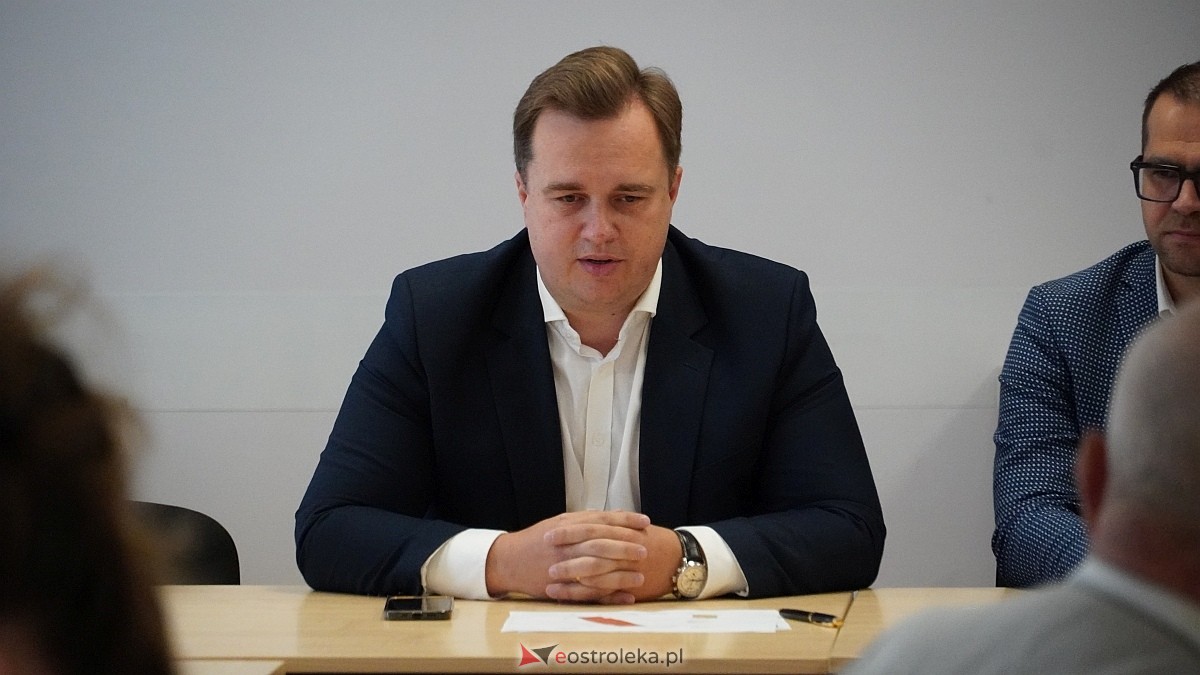 Kolejna runda negocjacji ws. budowy bloku komunalnego na osiedlu Wojciechowice [04.06.2025] - zdjęcie #21 - eOstroleka.pl