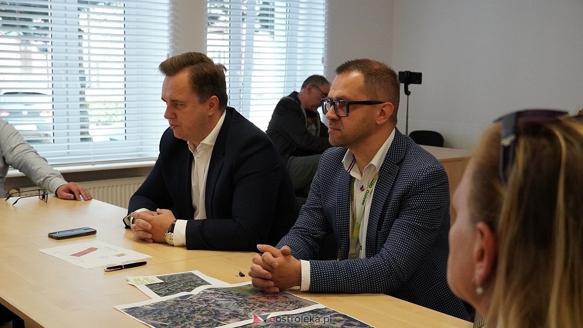 Kolejna runda negocjacji ws. budowy bloku komunalnego na osiedlu Wojciechowice [04.06.2025] - zdjęcie #11 - eOstroleka.pl