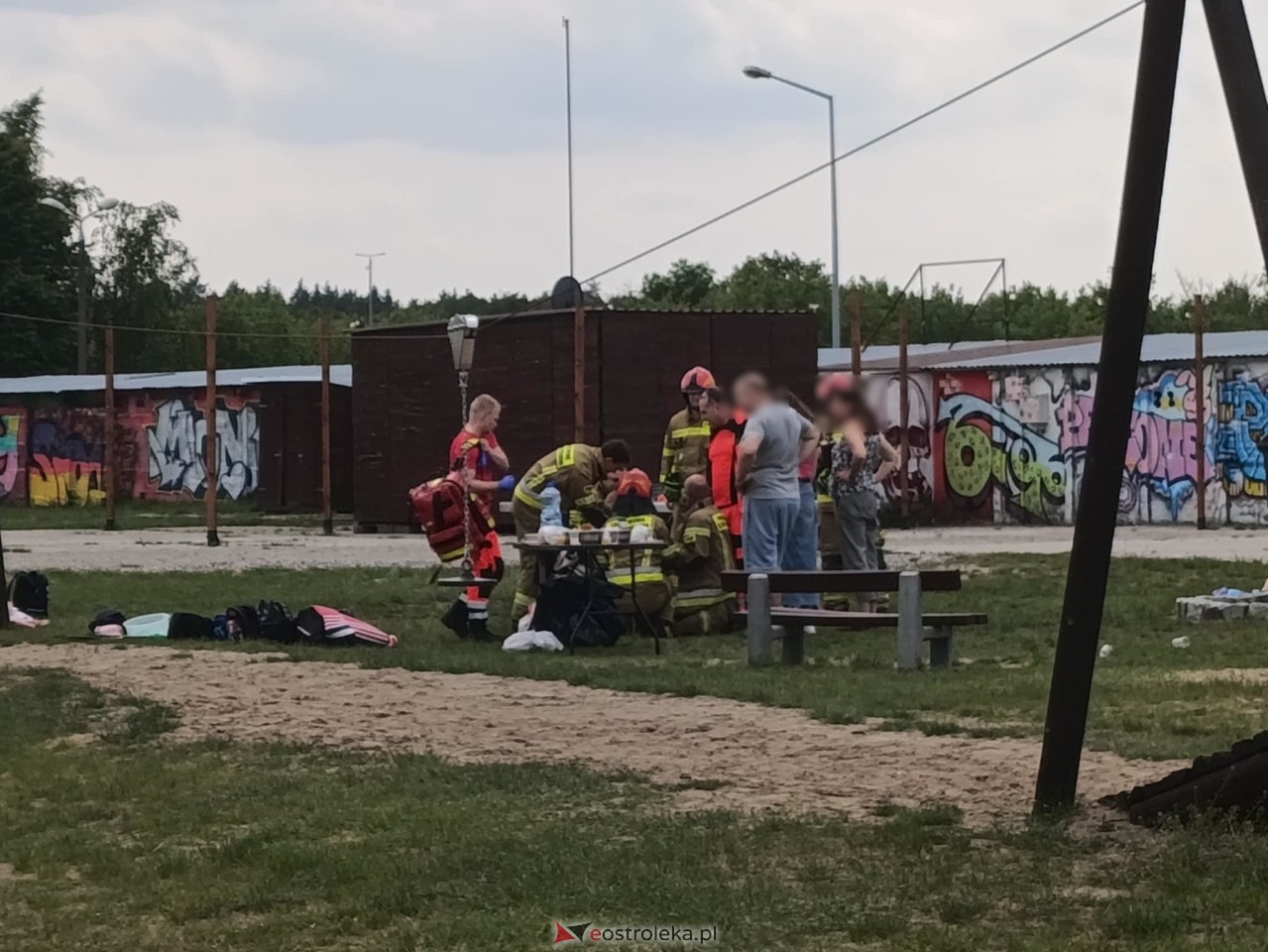 Wypadek na plaży miejskiej w Ostrołęce [04.06.2025] - zdjęcie #4 - eOstroleka.pl