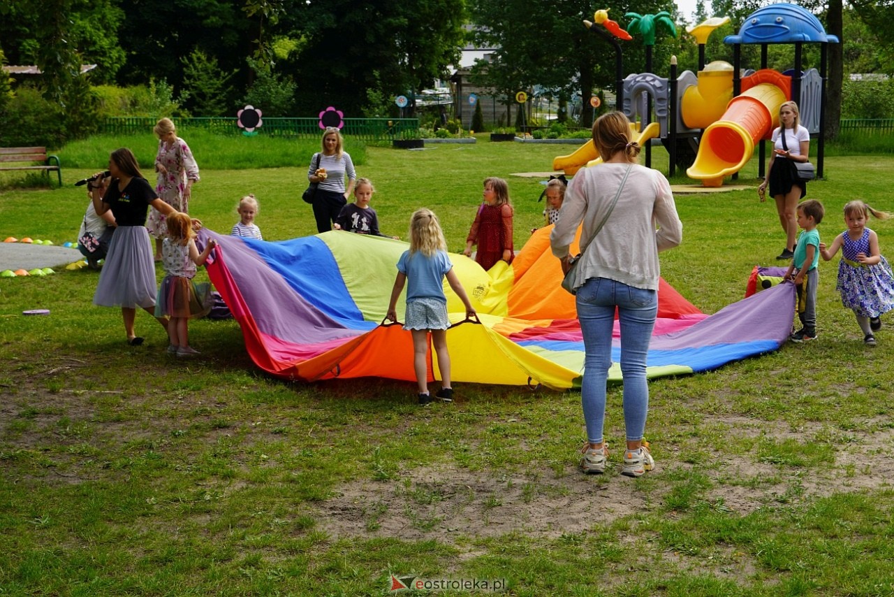 Rodzinny Dzień Dziecka w Przedszkolu Miejskim nr 5 [4.06.2025] - zdjęcie #4 - eOstroleka.pl