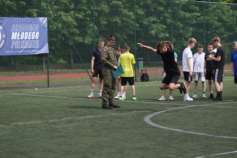 Piknik Mundurowy i Egzamin Sprawnościowy w ZSZ nr 2 w Ostrołęce [03.06.2025] - zdjęcie #11 - eOstroleka.pl