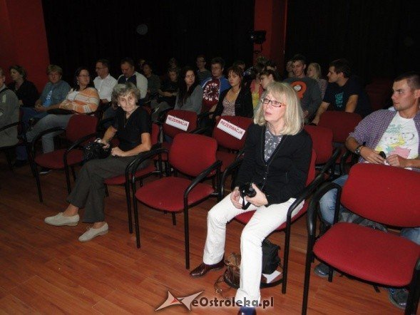 VII festiwal teatrów małych Igła 2011 rozpoczęty (30.IX.2011) - zdjęcie #17 - eOstroleka.pl