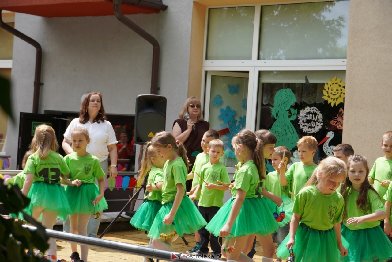 Rodzinny Dzień Dziecka w Przedszkolu Miejskim nr 13 [5.06.2025] - zdjęcie #42 - eOstroleka.pl