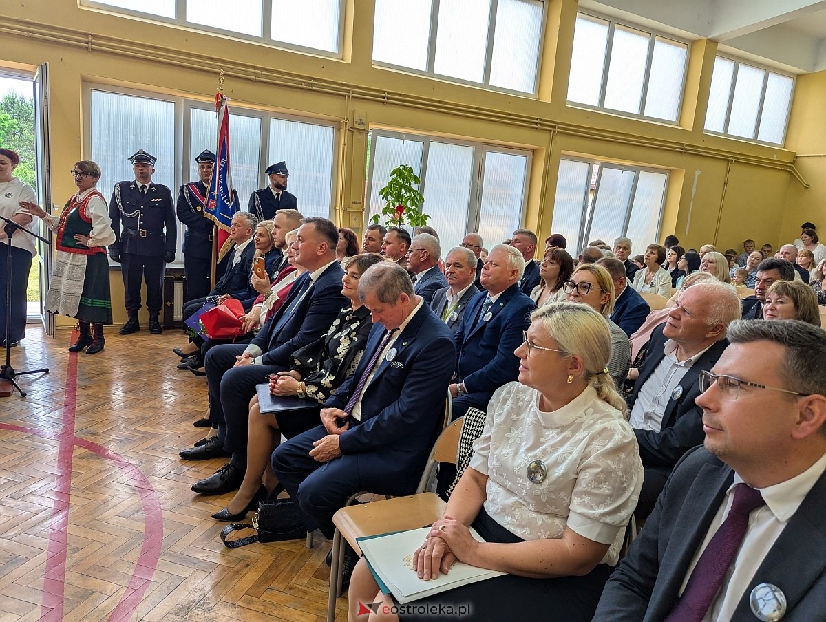 Jubileusz w Szkole Podstawowej w Zawadach [05.06.2025] - zdjęcie #36 - eOstroleka.pl