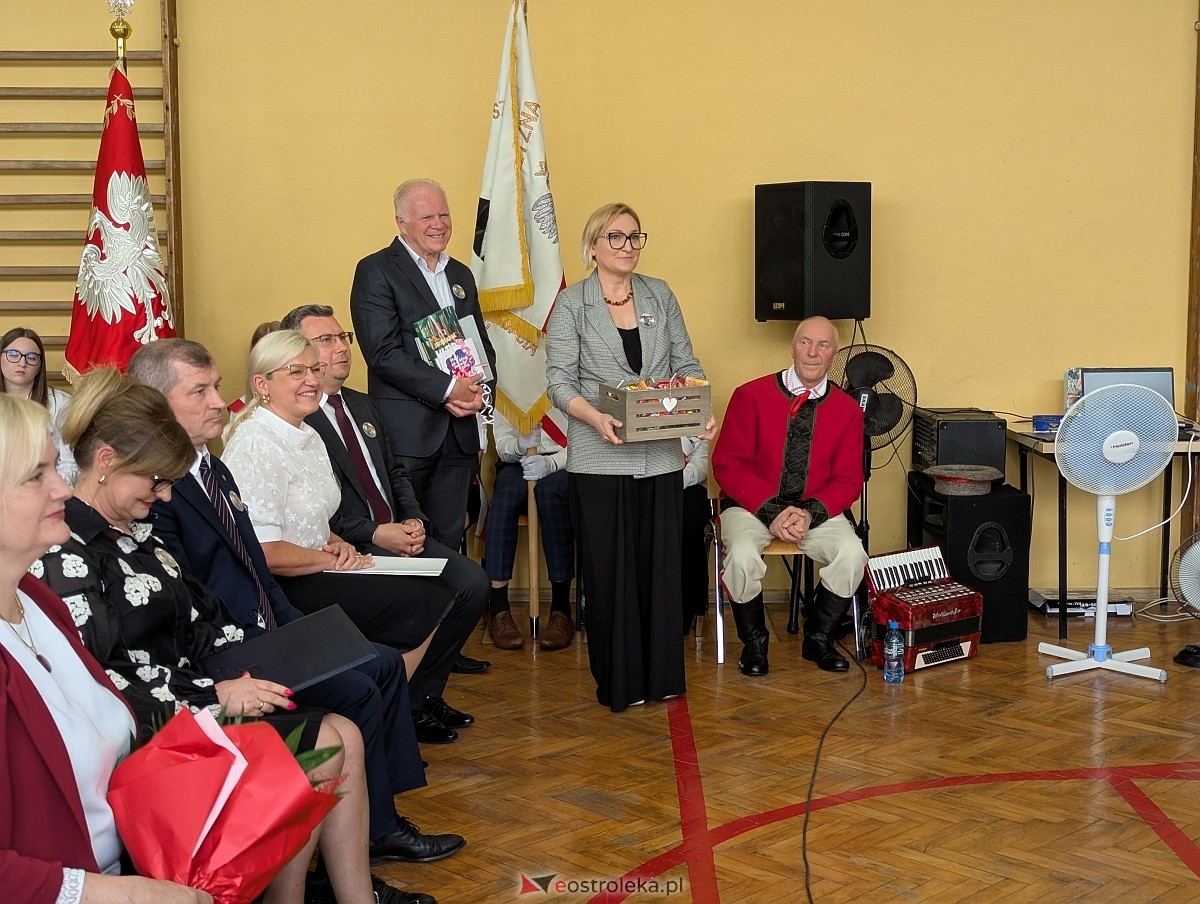 Jubileusz w Szkole Podstawowej w Zawadach [05.06.2025] - zdjęcie #11 - eOstroleka.pl