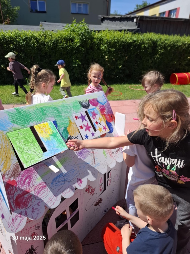 Dzień Dziecka w Przedszkolu Miejskim nr 9 [05.06.2025] - zdjęcie #9 - eOstroleka.pl