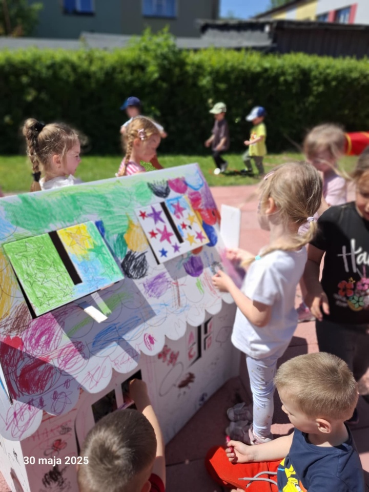 Dzień Dziecka w Przedszkolu Miejskim nr 9 [05.06.2025] - zdjęcie #8 - eOstroleka.pl