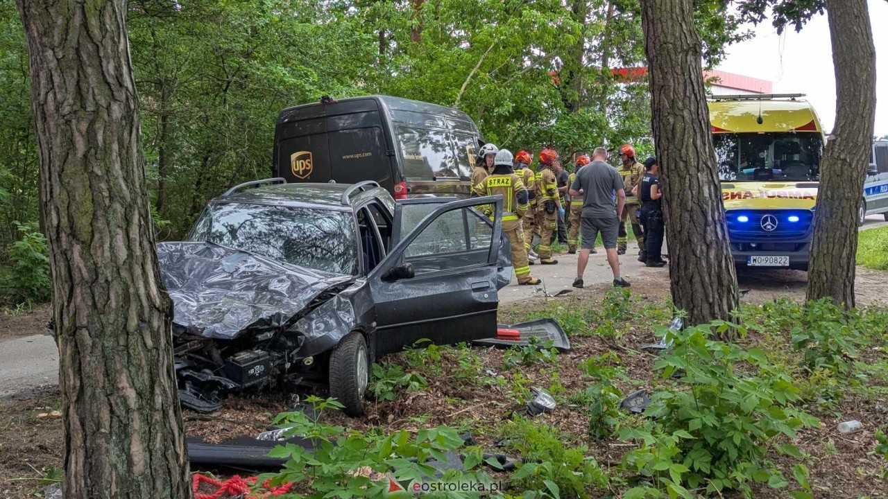 Wypadek na Sosnowej w Ławach [06.06.2025] - zdjęcie #24 - eOstroleka.pl