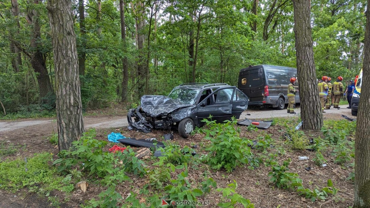 Wypadek na Sosnowej w Ławach [06.06.2025] - zdjęcie #14 - eOstroleka.pl