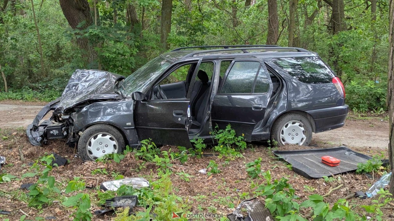 Wypadek na Sosnowej w Ławach [06.06.2025] - zdjęcie #8 - eOstroleka.pl