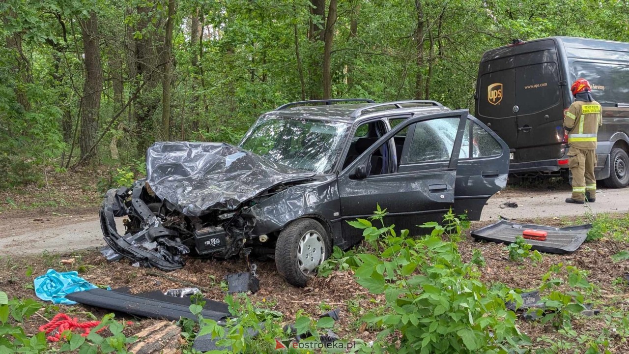 Wypadek na Sosnowej w Ławach [06.06.2025] - zdjęcie #5 - eOstroleka.pl
