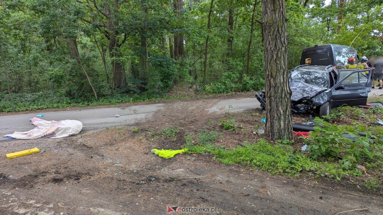 Wypadek na Sosnowej w Ławach [06.06.2025] - zdjęcie #3 - eOstroleka.pl