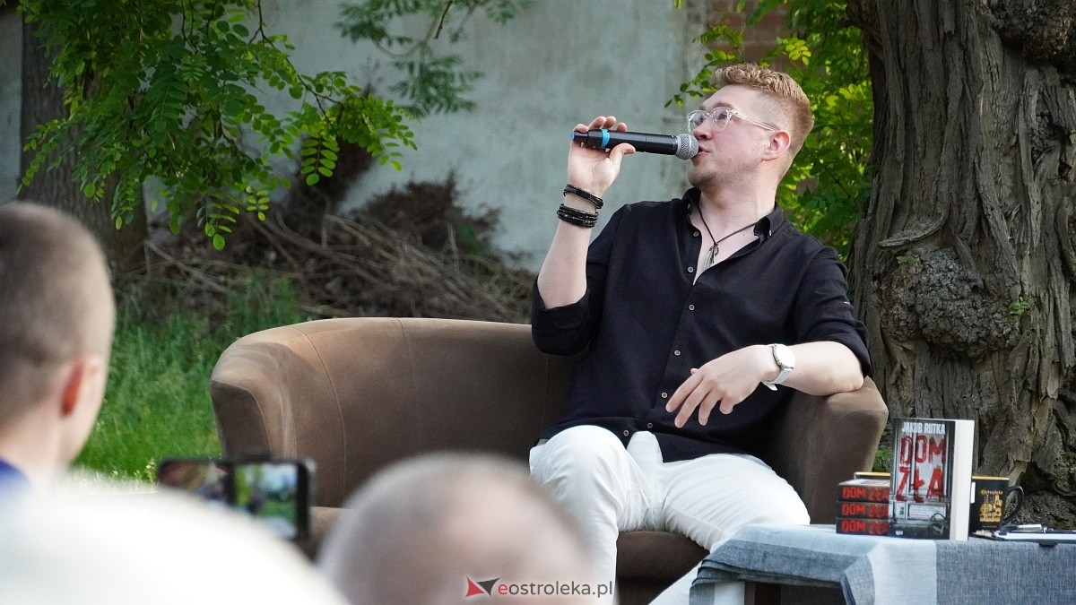 Spotkanie z Jakubem Rutką [06.06.2025] - zdjęcie #9 - eOstroleka.pl
