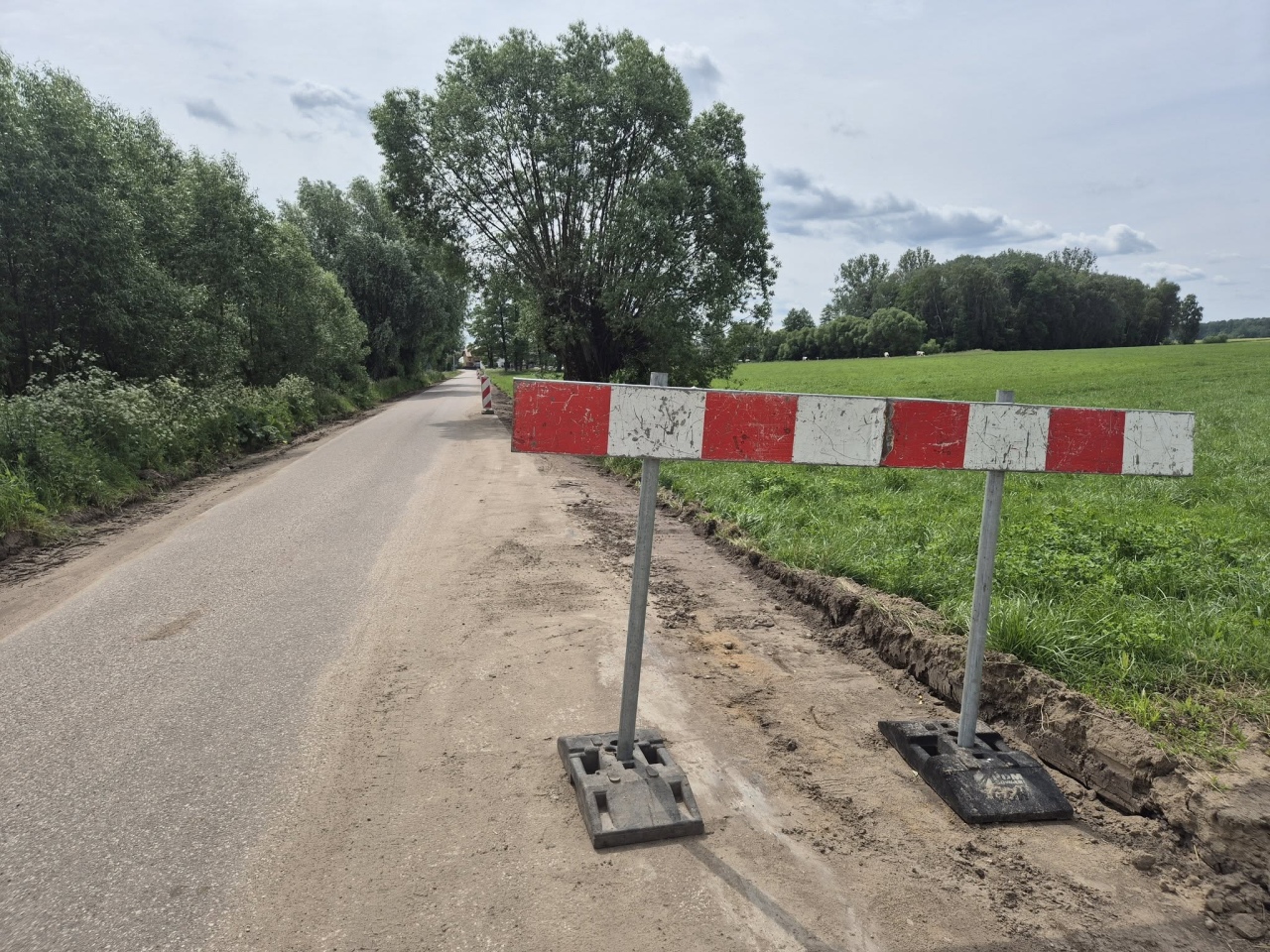 Przebudowa drogi gminnej Łady-Mans – Załuski – Wólka Czerwińska – Dobki [07.06.2025] - zdjęcie #10 - eOstroleka.pl