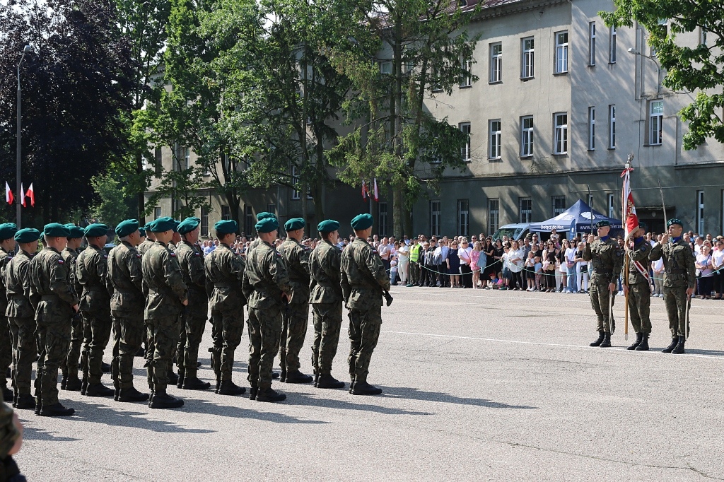 Przysięga wojskowa w Przasnyszu [7.06.2025] - zdjęcie #11 - eOstroleka.pl