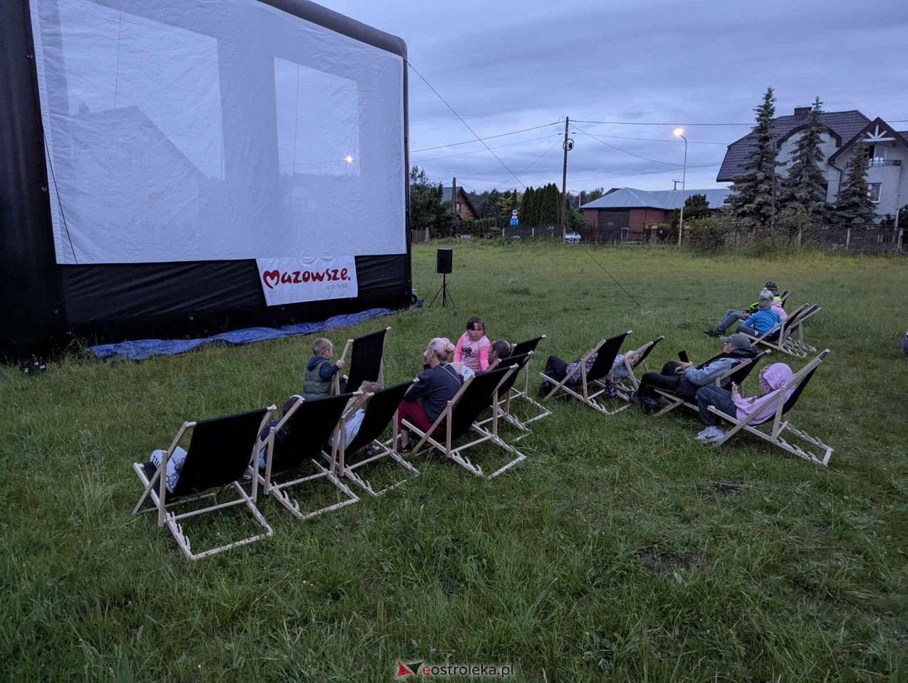 Letnie Kino Plenerowe na Osiedlu Łazek [7.06.2025] - zdjęcie #10 - eOstroleka.pl