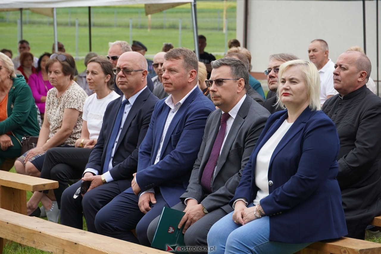 W hołdzie Sybirakom. Uroczystość poświęcona pamięci wywiezionych na Sybir mieszkańców gminy Rzekuń [8.06.2025] - zdjęcie #91 - eOstroleka.pl