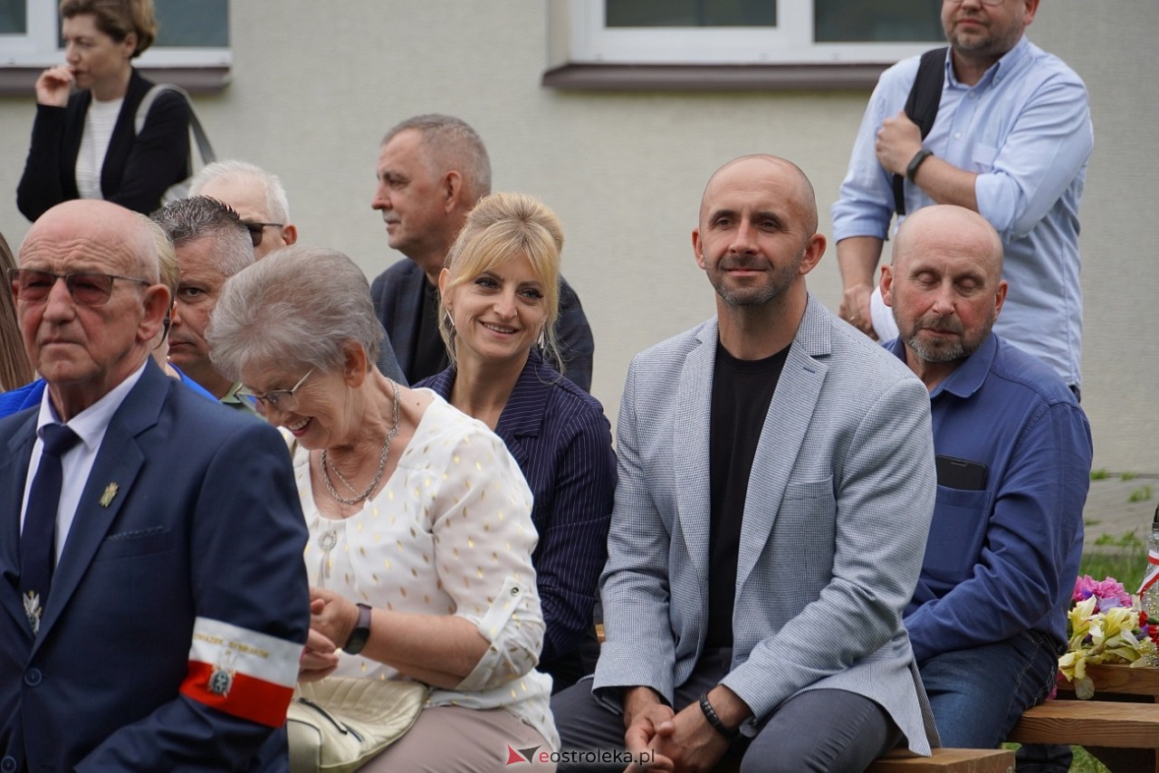 W hołdzie Sybirakom. Uroczystość poświęcona pamięci wywiezionych na Sybir mieszkańców gminy Rzekuń [8.06.2025] - zdjęcie #85 - eOstroleka.pl