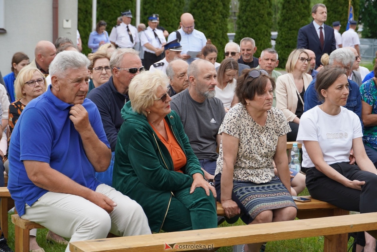 W hołdzie Sybirakom. Uroczystość poświęcona pamięci wywiezionych na Sybir mieszkańców gminy Rzekuń [8.06.2025] - zdjęcie #79 - eOstroleka.pl
