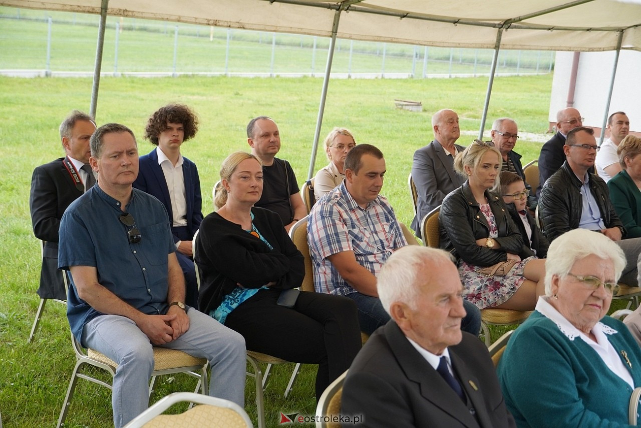 W hołdzie Sybirakom. Uroczystość poświęcona pamięci wywiezionych na Sybir mieszkańców gminy Rzekuń [8.06.2025] - zdjęcie #75 - eOstroleka.pl