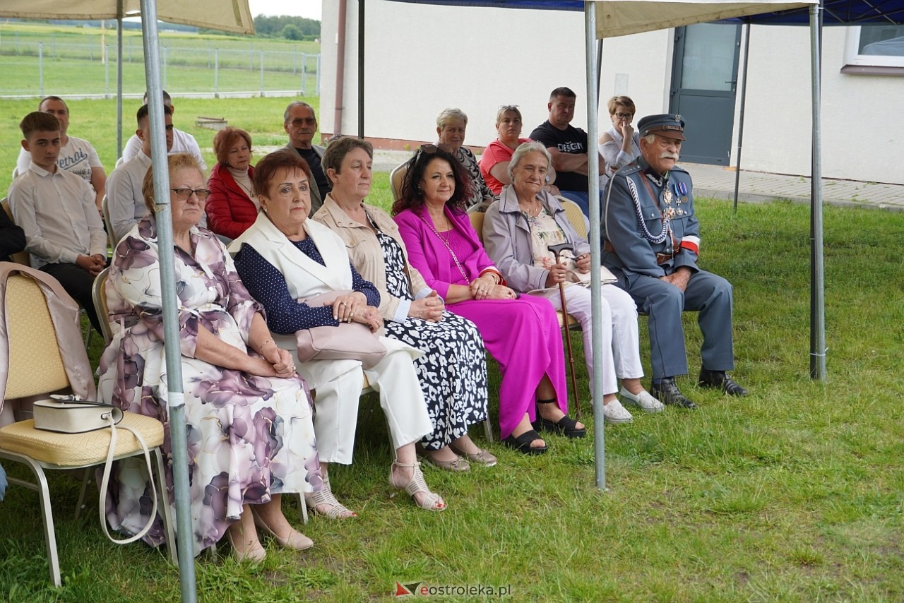 W hołdzie Sybirakom. Uroczystość poświęcona pamięci wywiezionych na Sybir mieszkańców gminy Rzekuń [8.06.2025] - zdjęcie #73 - eOstroleka.pl