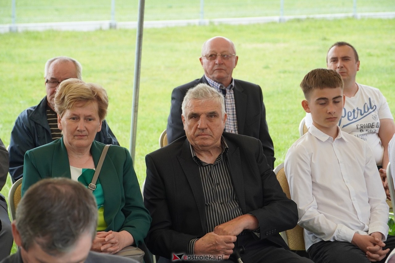 W hołdzie Sybirakom. Uroczystość poświęcona pamięci wywiezionych na Sybir mieszkańców gminy Rzekuń [8.06.2025] - zdjęcie #71 - eOstroleka.pl