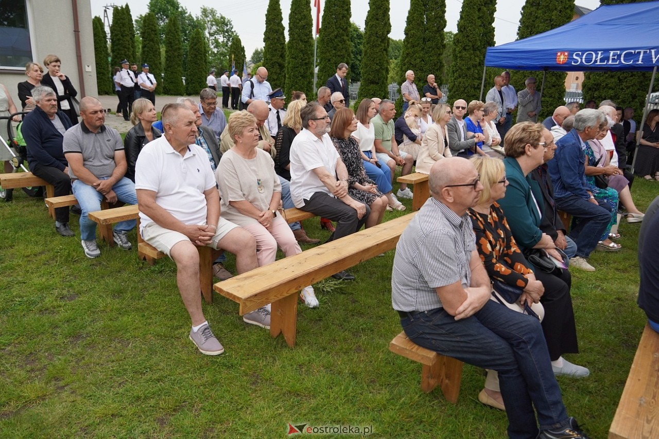 W hołdzie Sybirakom. Uroczystość poświęcona pamięci wywiezionych na Sybir mieszkańców gminy Rzekuń [8.06.2025] - zdjęcie #68 - eOstroleka.pl