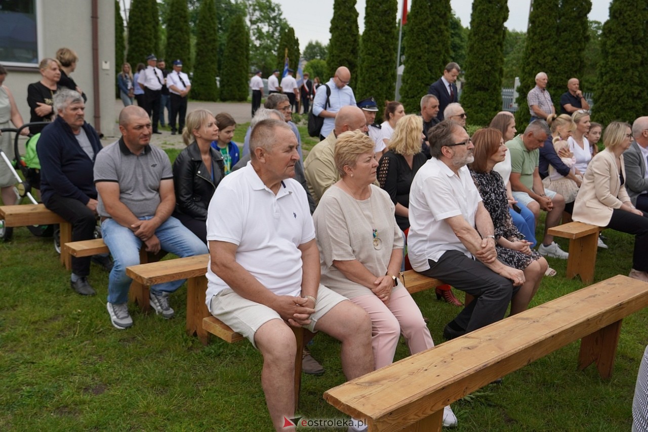 W hołdzie Sybirakom. Uroczystość poświęcona pamięci wywiezionych na Sybir mieszkańców gminy Rzekuń [8.06.2025] - zdjęcie #67 - eOstroleka.pl