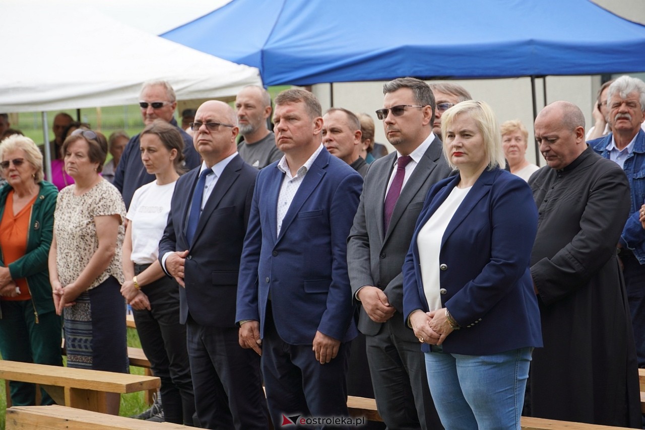 W hołdzie Sybirakom. Uroczystość poświęcona pamięci wywiezionych na Sybir mieszkańców gminy Rzekuń [8.06.2025] - zdjęcie #61 - eOstroleka.pl